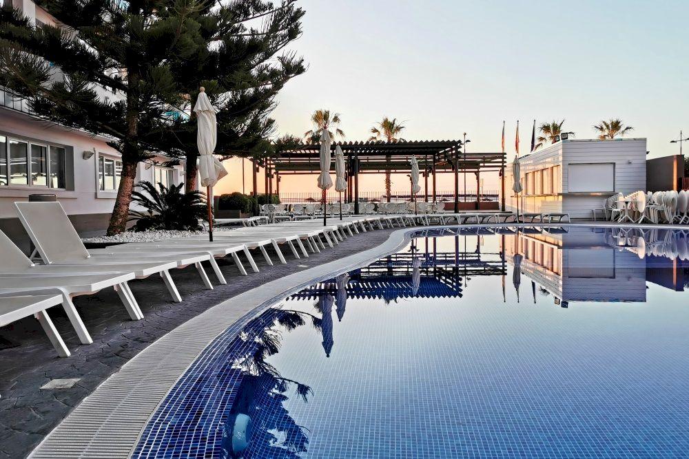 Aparthotel Acuazul