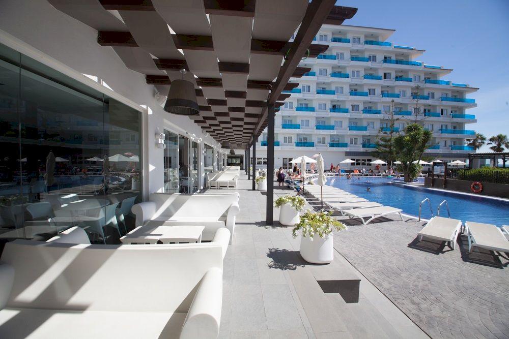 Acuazul Aparthotel